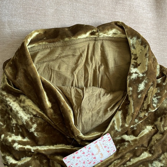 Mini Skirt - Picture 4 of 4